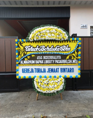 Papan Bunga Duka di Pulau Morotai
